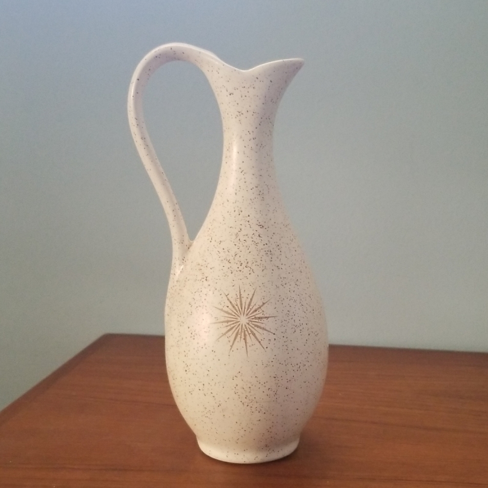 SOLD! Vintage Hobbyist pottery pitcher starburst design